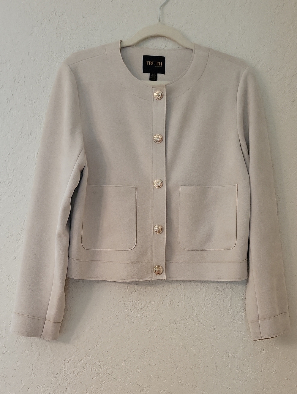 TRUTH Cream Collarless Button Front Blazer